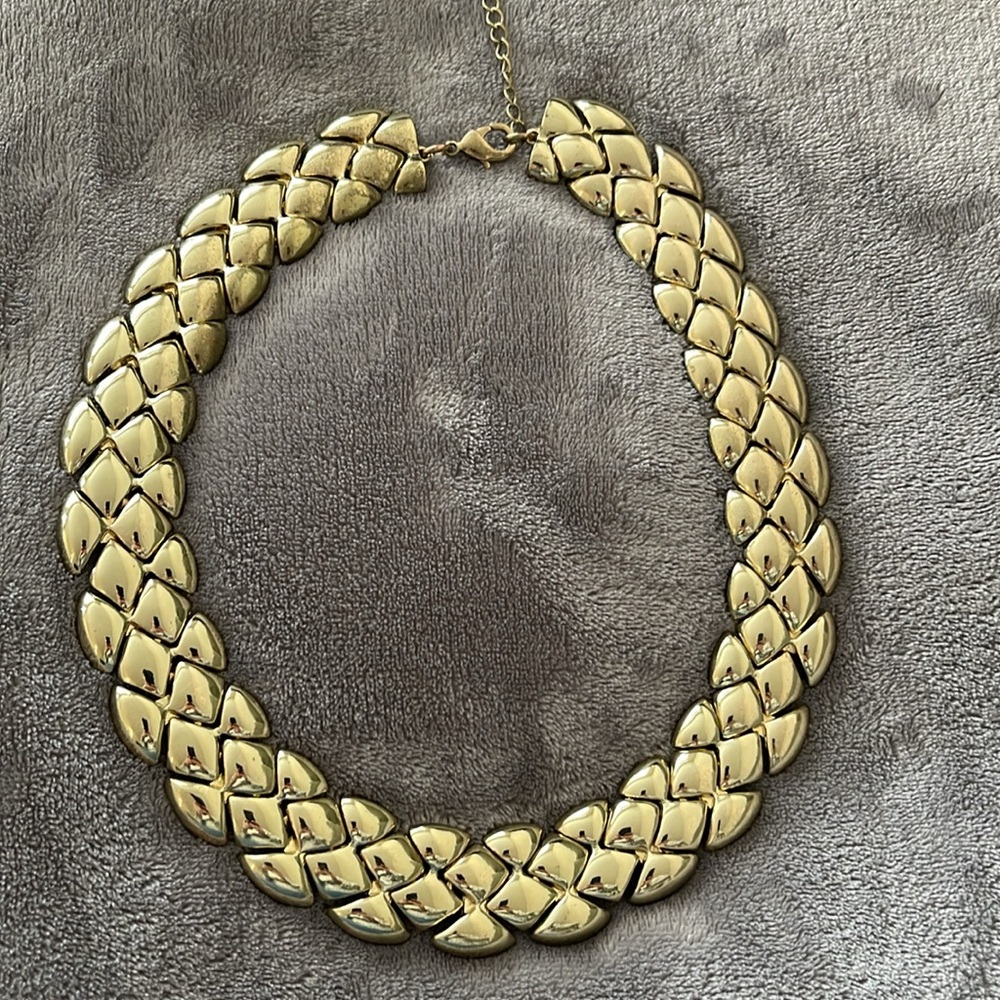 Gold Tone Necklace with Intricate Rope Design - Picture 6 of 11